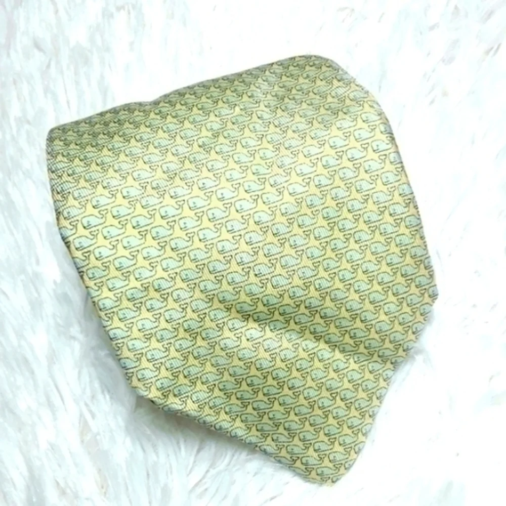Vineyard Vines Whales Silk Neck Tie